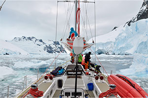 REISEN WELTWEIT - SEGELN & SKITOUREN IN DER ANTARKTIS